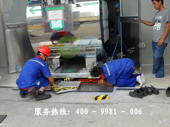 点击新窗口打开大图